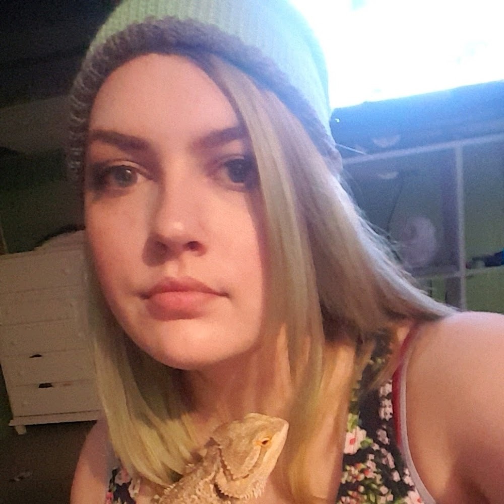 Meet your Posher, Lynnzie